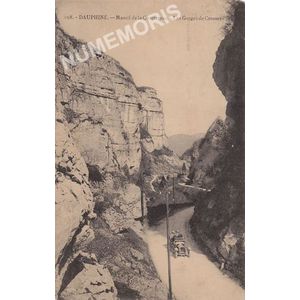 298 Dauphin&eacute; massif de la Chartreuse les gorges de Crossey