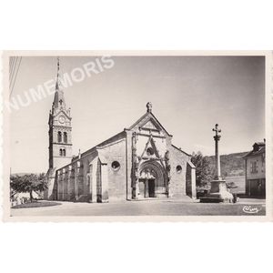 St-Geoire-en-Valdaine (Is&egrave;re) Eglise du XIIe si&egrave;cle (Mon. hist.)