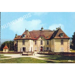 008 St-Geoire-en-Valdaine (Is&egrave;re) ch&acirc;teau de Longpra