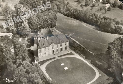 St-Geoire-en-Valdaine (Is&egrave;re) 21530 ch&acirc;teau de Longpra