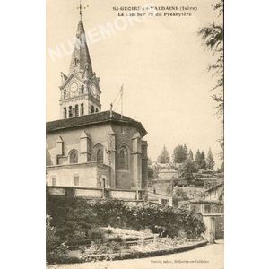 St-Geoire-en-Valdaine (Is&egrave;re) le Clocher vu du Presbyt&egrave;re