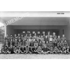 le Pin en 1955-56 &eacute;cole des filles et petits