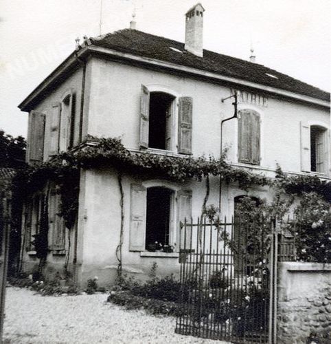 Le Pin b&acirc;ti