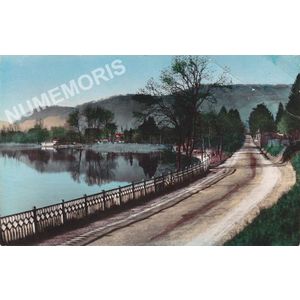 21321 le lac de Paladru-Charavines (Is&egrave;re) la baie de Charavines
