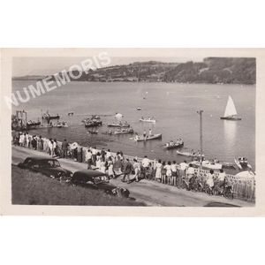 Charavines-les-Bains (Is&egrave;re) la f&ecirc;te sur le lac