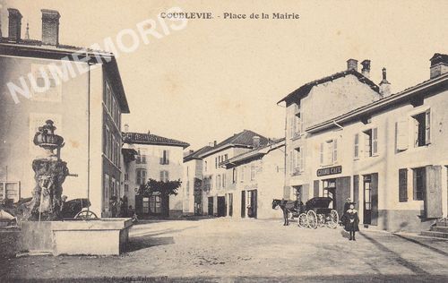 JG 067 Coublevie Place de la mairie