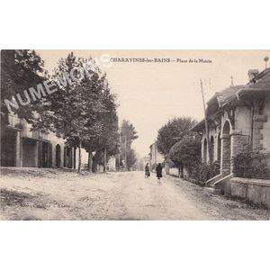 Charavines-les-Bains place de la mairie