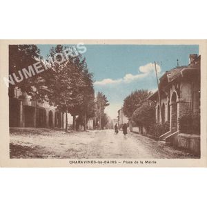 Charavines-les-Bains place de la mairie