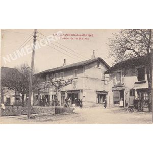 Charavines-les-Bains place de la mairie