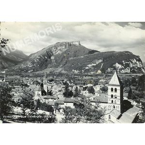 Voreppe vue g&eacute;n&eacute;rale et le Bec de l'Echaillon
