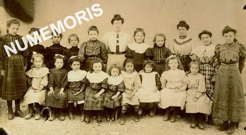 Pommiers la placette écoles