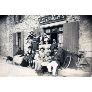 Pommiers la Placette : caf&eacute; des Alpes
