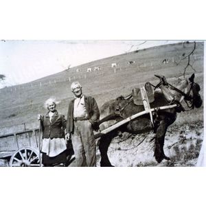 Pommiers la Placette : Joseph et Marthe Gen&egrave;ve