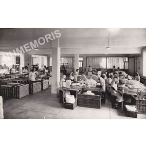 Usine de Ruby &agrave; Paviot (Voiron) dans les ann&eacute;es 50-60