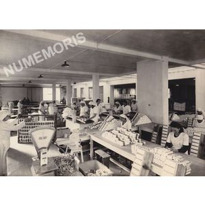 Usine de Ruby &agrave; Paviot (Voiron) dans les ann&eacute;es 50-60