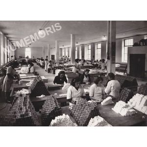 Usine de Ruby &agrave; Paviot (Voiron) dans les ann&eacute;es 50-60