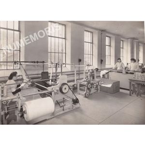 Usine de Ruby &agrave; Paviot (Voiron) dans les ann&eacute;es 50-60