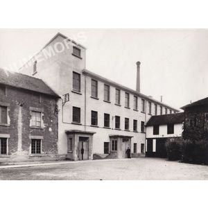 Usine de Ruby &agrave; Paviot (Voiron) dans les ann&eacute;es 50-60
