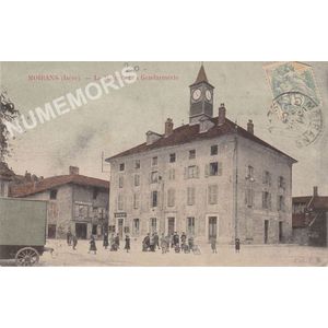 Moirans (Is&egrave;re) la mairie et la gendarmerie