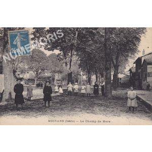 Moirans (Is&egrave;re) le Champ de Mars
