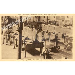 Ecole Nationale Professionnelle de Voiron (Isère) atelier d'ajustage n 2 candidats aux écoles d'arts et métiers