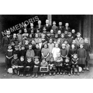 le Pin en 1926-27 &eacute;cole des filles