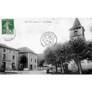 le Pin (Is&egrave;re) la place