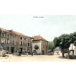 le Pin la place