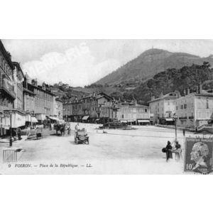 009 Voiron Place de la r&eacute;publique LL