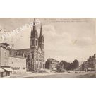 044 Voiron la place de la R&eacute;publique, l'Eglise Saint-Bruno et le Cours Senozan LL