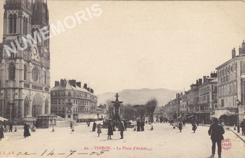 060 Voiron la place de la R&eacute;publique