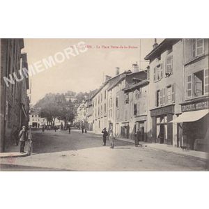 025 Voiron la place Porte-de-la-Buisse