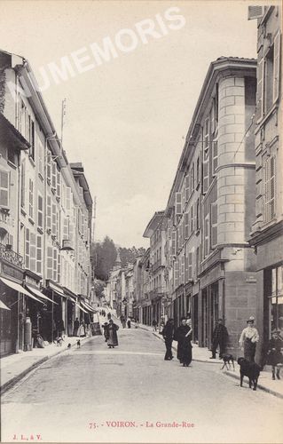 075 Voiron la grande Rue 