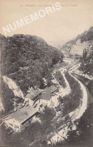 029 Voiron les fabriques de papiers aux Gorges