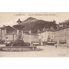 009 Voiron (Is&egrave;re) place de la R&eacute;publique et coteau de Vouise