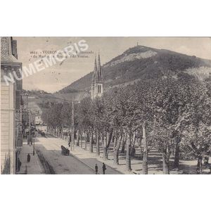 2633 Voiron (Is&egrave;re) promenade du Mail et la montagne de Vouise 