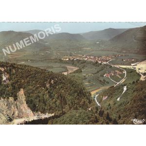 St-Etienne-de-Crossey (38. Is&egrave;re) cc 504-42 A vue a&eacute;rienne