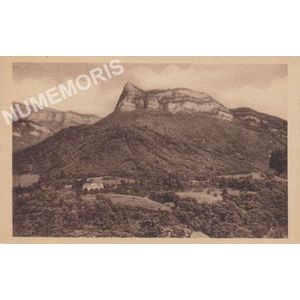 Voreppe (Is&egrave;re) Clos St-Nizier Au fond, la pointe de Chalais et les Bannettes