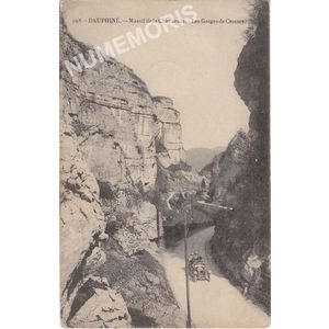 Dauphin&eacute; 598 massif de la chartreuse les gorges de Crossey