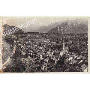 601 VOIRON (Is&egrave;re) Vue g&eacute;n&eacute;rale. Vue sur le Vercors