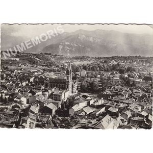603 VOIRON (Is&egrave;re) Vue g&eacute;n&eacute;rale et le Vercors