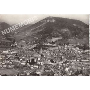 VOIRON-CHARTREUSE (Is&egrave;re) 21031 Vue g&eacute;n&eacute;rale a&eacute;rienne dans le fond, colline de la Vouise