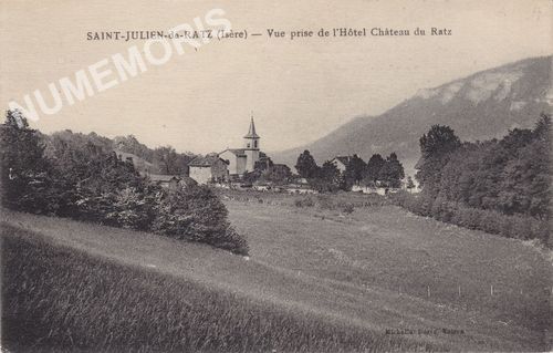 Saint-Julien-de-Ratz (Is&egrave;re) vue prise de l'h&ocirc;tel ch&acirc;teau du Ratz