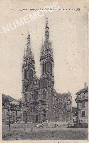 010 Voiron (Is&egrave;re) la Cath&eacute;drale