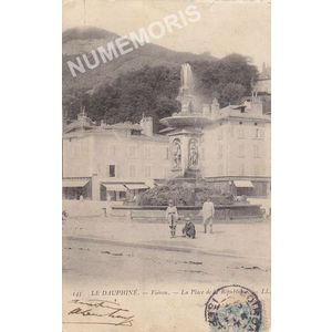 143 Le Dauphin&eacute; Voiron la place de la R&eacute;publique LL