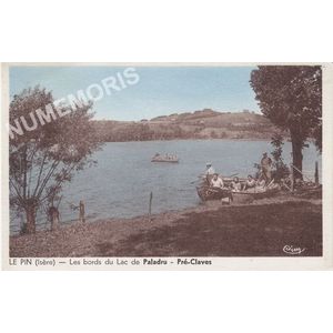 Le Pin (Is&egrave;re) les bords du lac de Paladru Pr&eacute;-Claves