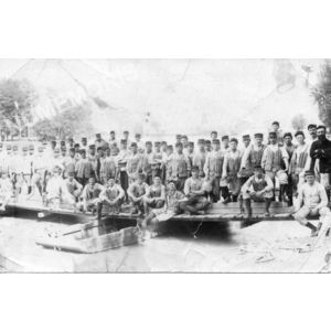 A. Curtet et le 4e G&eacute;nie construisant un pont sur le Danube