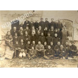 ouvriers de la fonderie Massit &agrave; Paviot en 1929