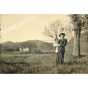 Saint Nicolas de Macherin : le ch&acirc;teau de Hautefort en 1950