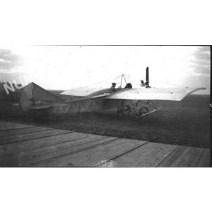 Charavines : les a&eacute;roplanes de M. de Montgolfier